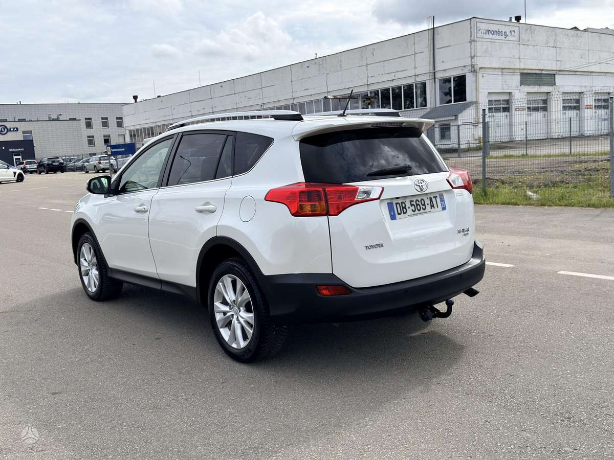 Toyota RAV4 - 7
