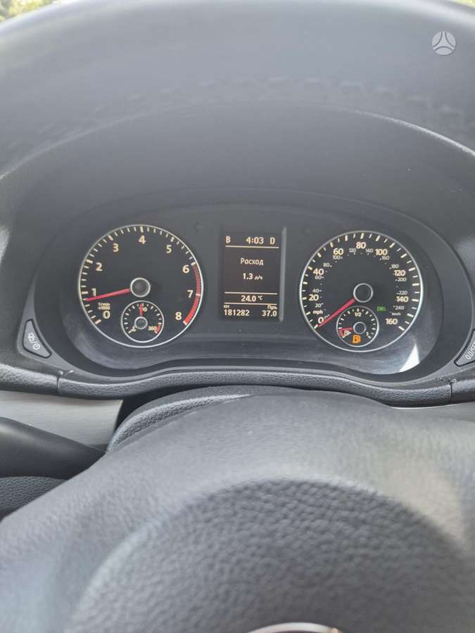 Volkswagen Passat - 7