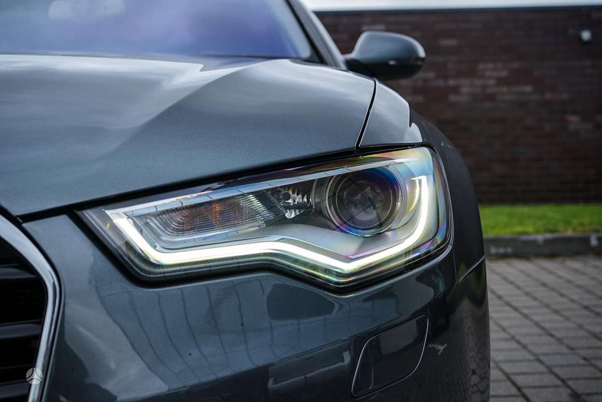 Audi A6, 3.0 l., Седан