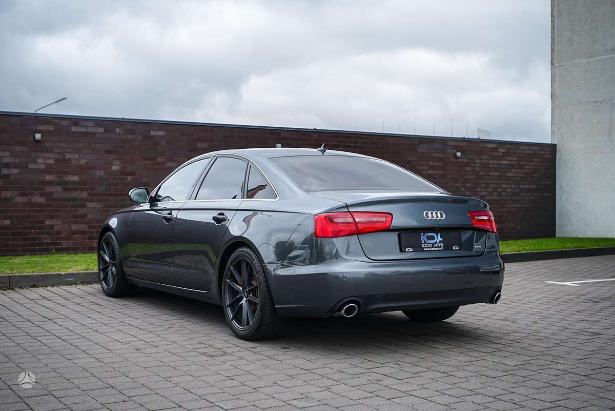 Audi A6, 3.0 l., Седан