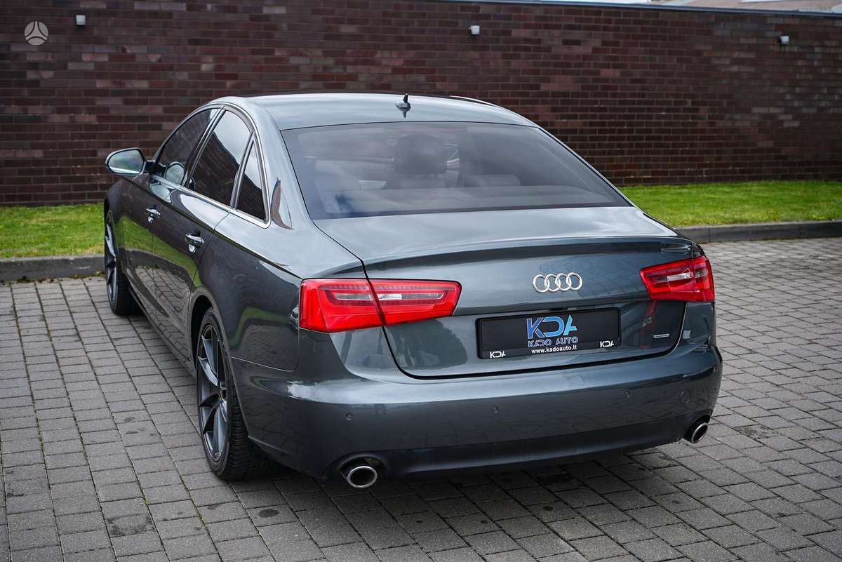 Audi A6, 3.0 l., Седан
