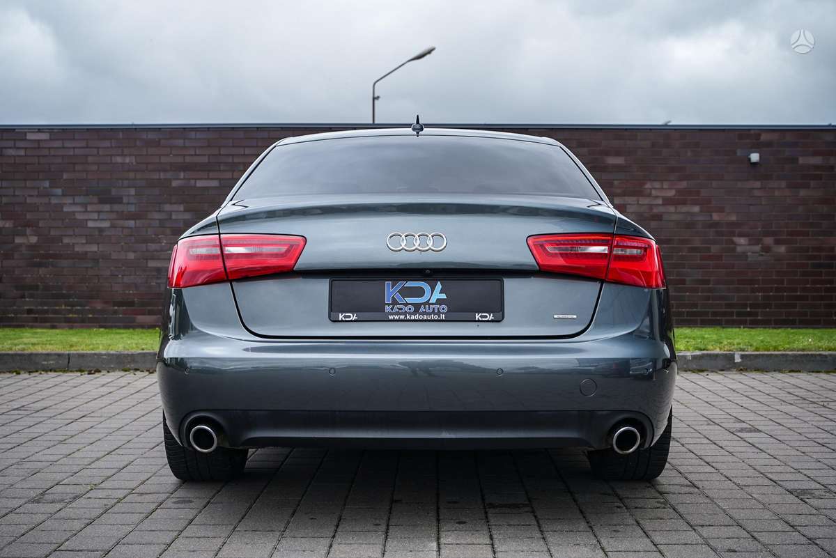 Audi A6, 3.0 l., Седан