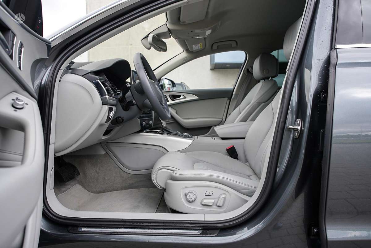 Audi A6, 3.0 l., Седан