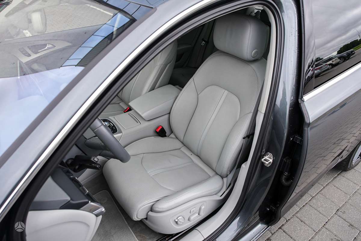 Audi A6, 3.0 l., Седан