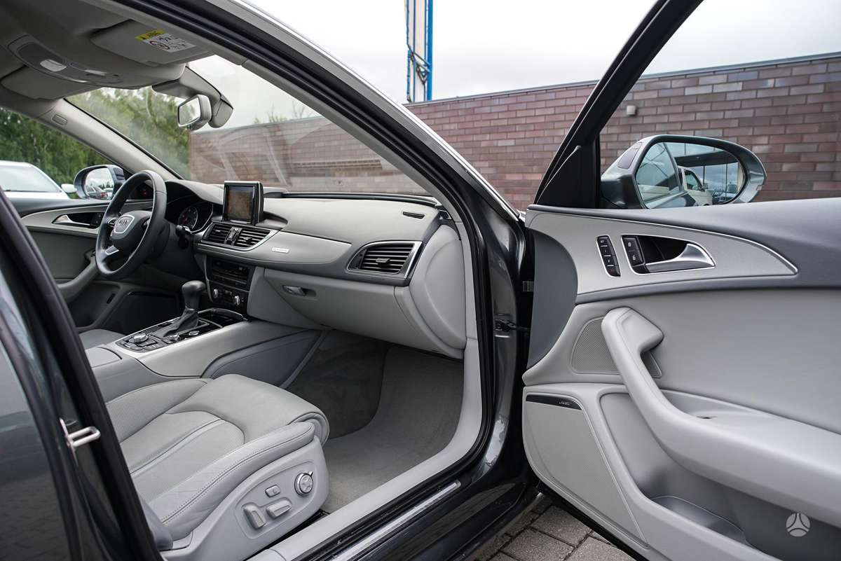 Audi A6, 3.0 l., Седан