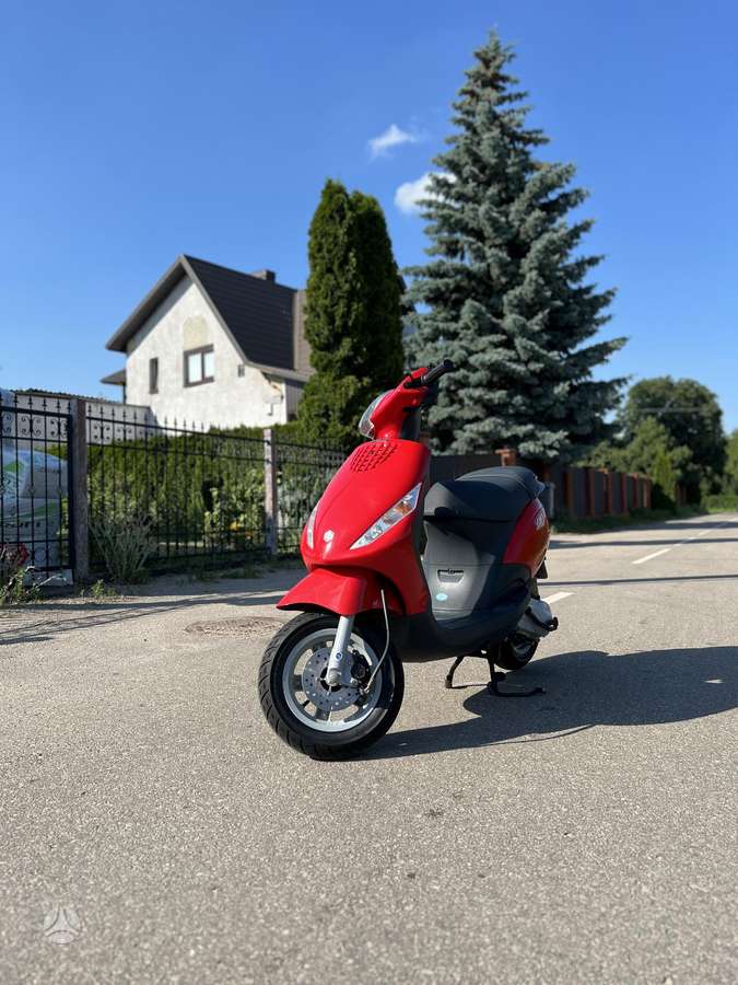 Piaggio Zip 50cc, mopēds / motorollers