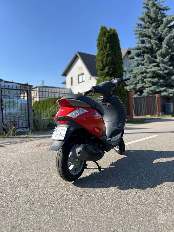 Piaggio Zip 50cc, mopēds / motorollers
