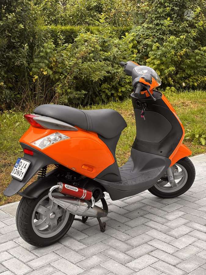 Piaggio Zip 50cc, scooters / mopeds