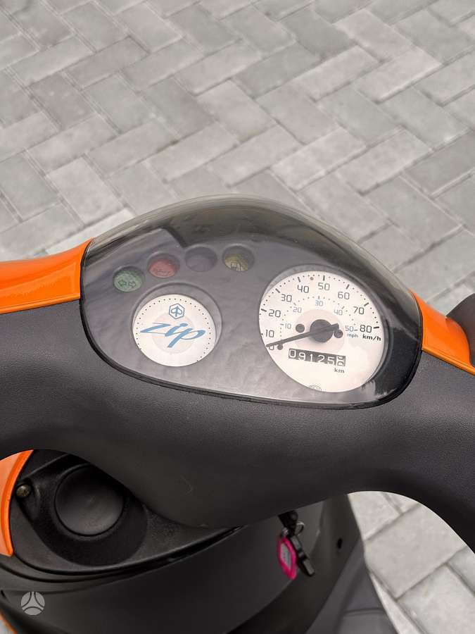 Piaggio Zip 50cc, scooters / mopeds