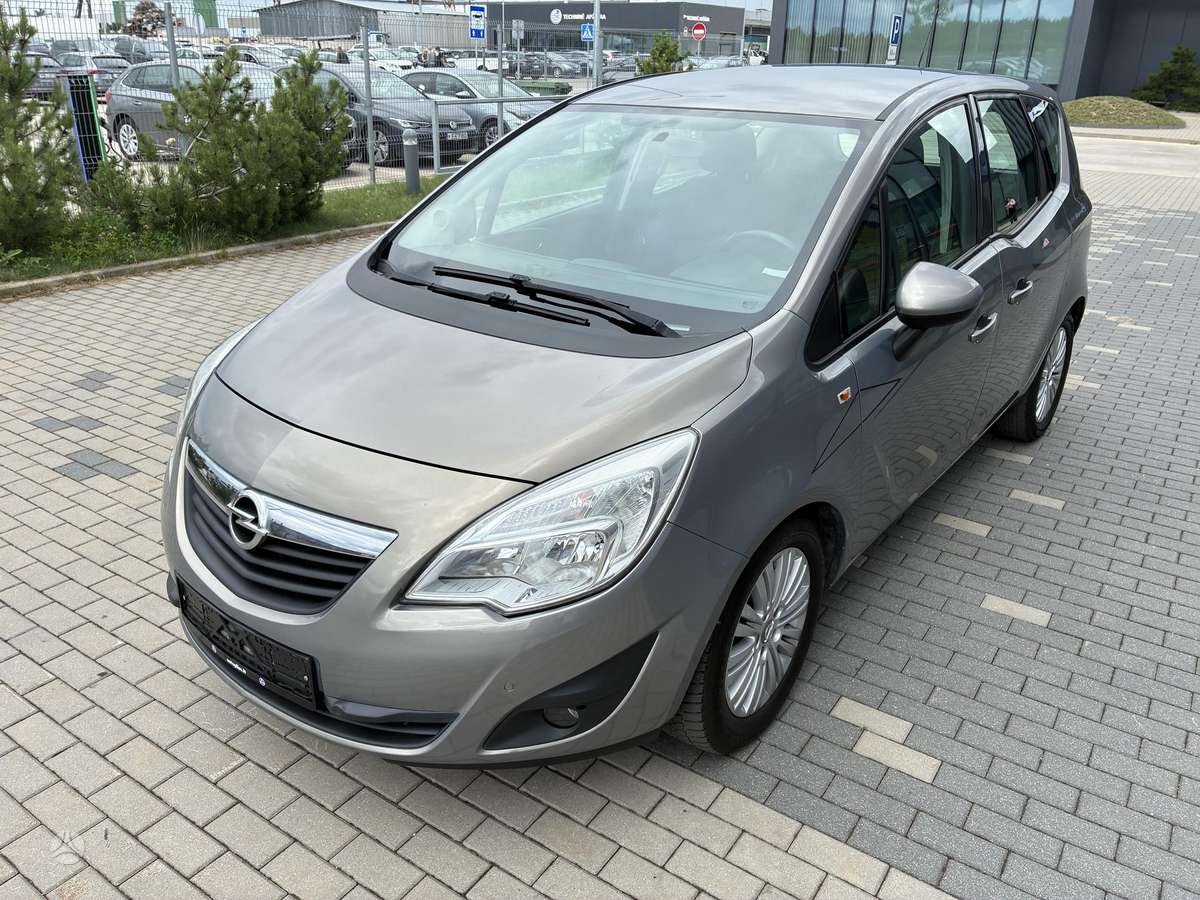 Opel Meriva, 1.3 l., hatchback