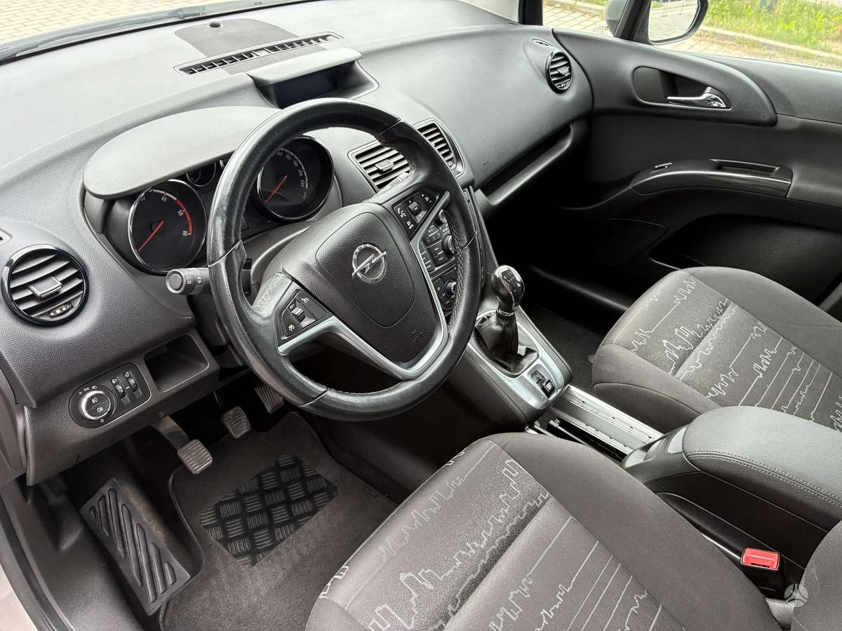 Opel Meriva, 1.3 l., hatchback