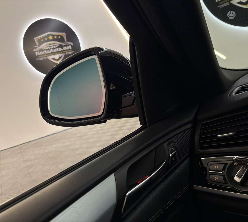 BMW X4, 3.0 l., off-road / crossover