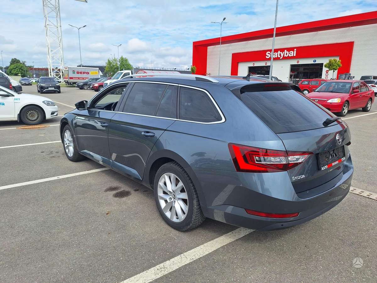 Skoda Superb, 1.6 l., Универсал