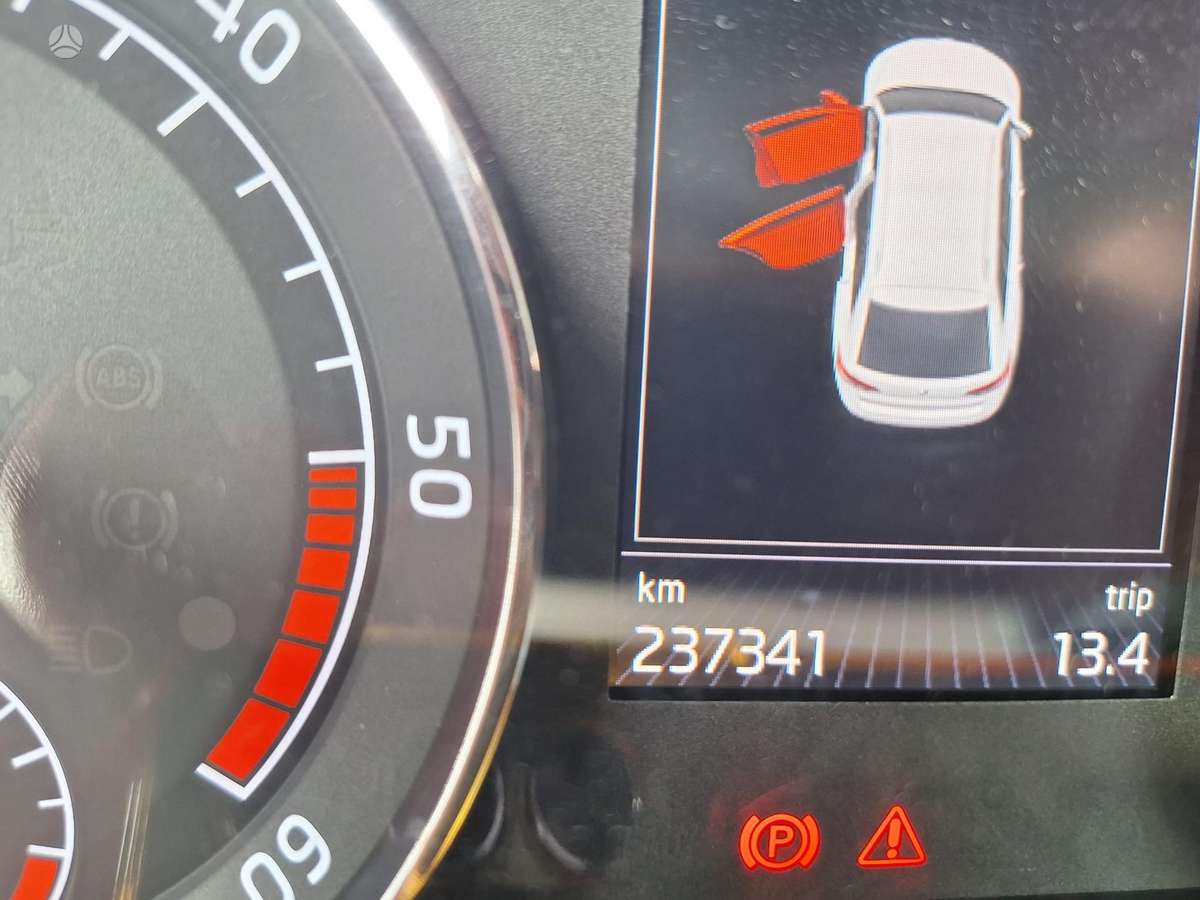 Skoda Superb, 1.6 l., Универсал