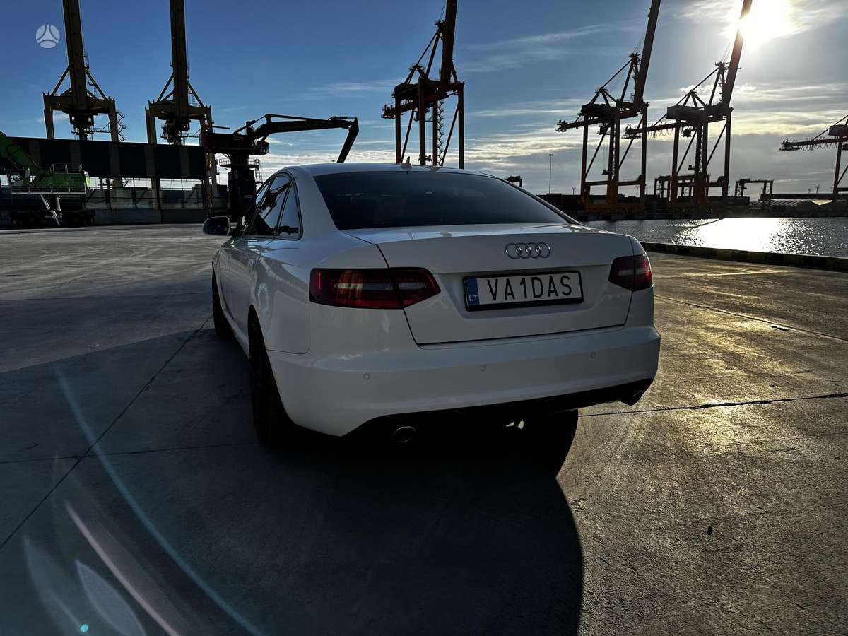 Audi A6, 3.0 l., Седан