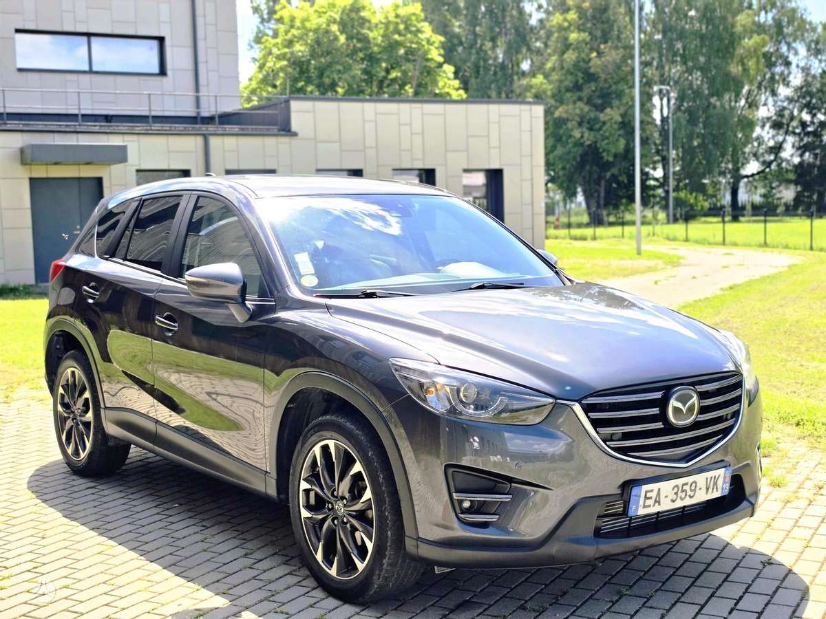 Mazda CX-5, 2.2 l., off-road / crossover