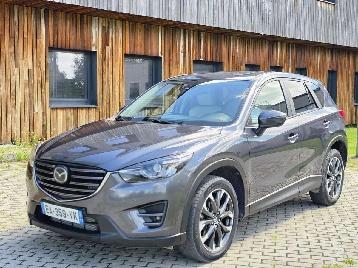 Mazda CX-5, 2.2 l., off-road / crossover