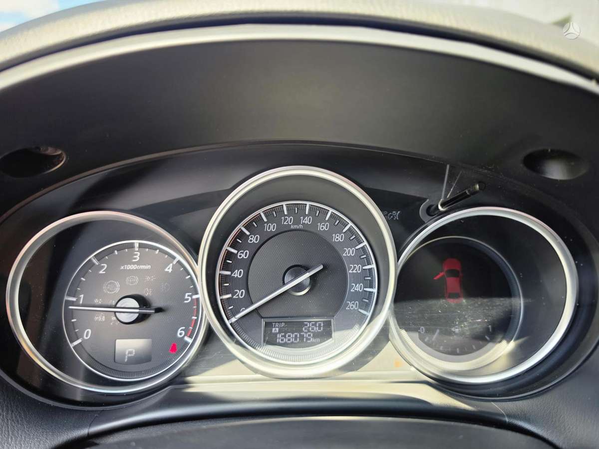 Mazda CX-5, 2.2 l., off-road / crossover