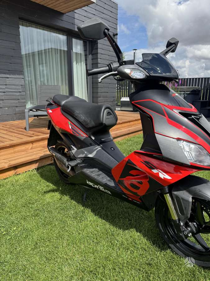 Aprilia SR 49cc, мотороллеры / мопеды