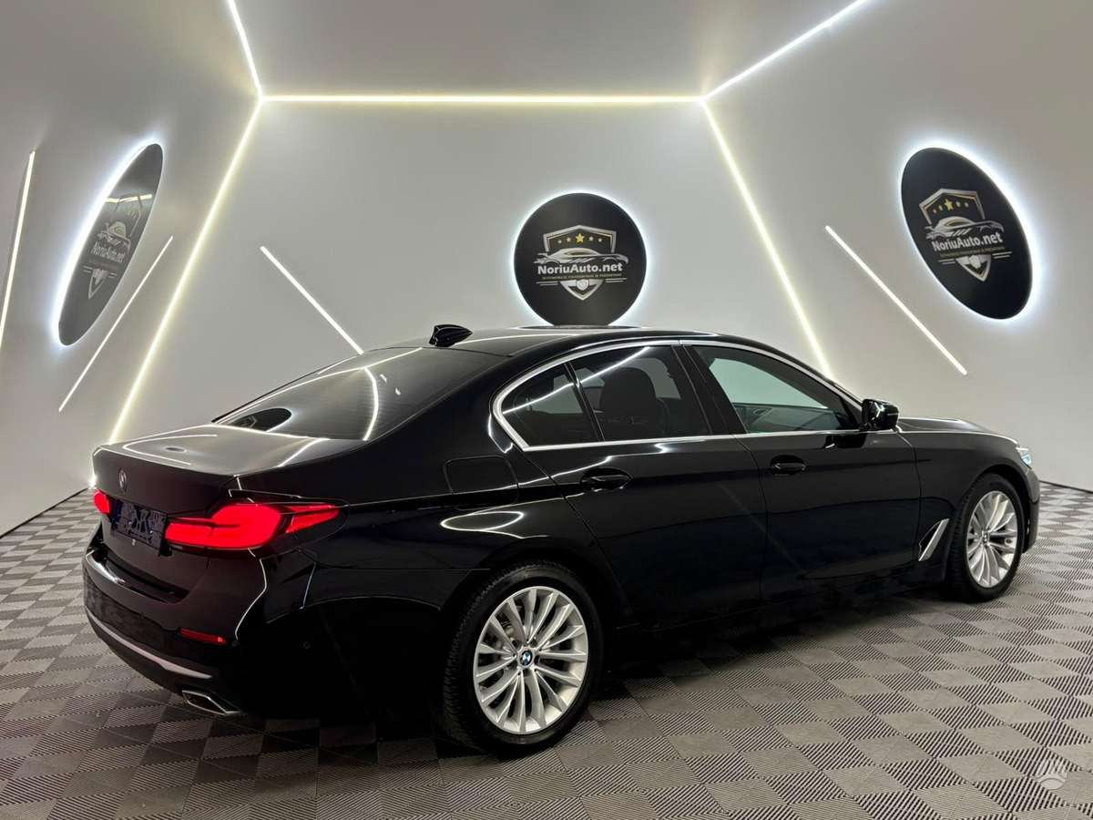 BMW 520, 2.0 l., Седан