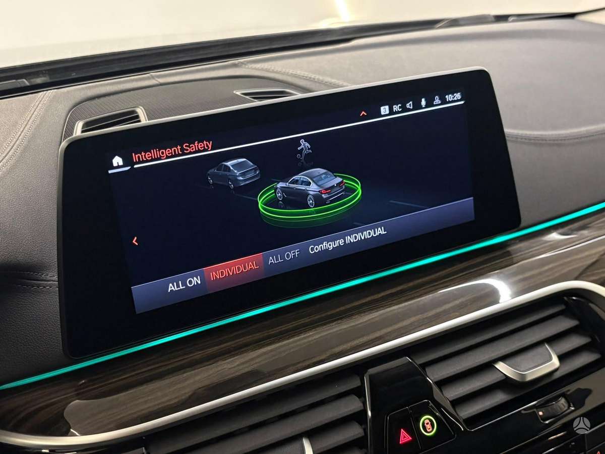 BMW 520, 2.0 l., Седан