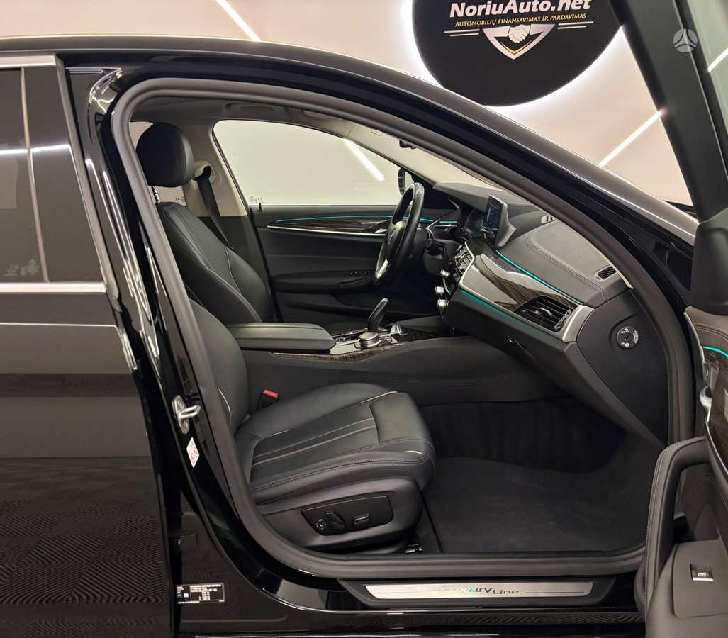 BMW 520, 2.0 l., Седан