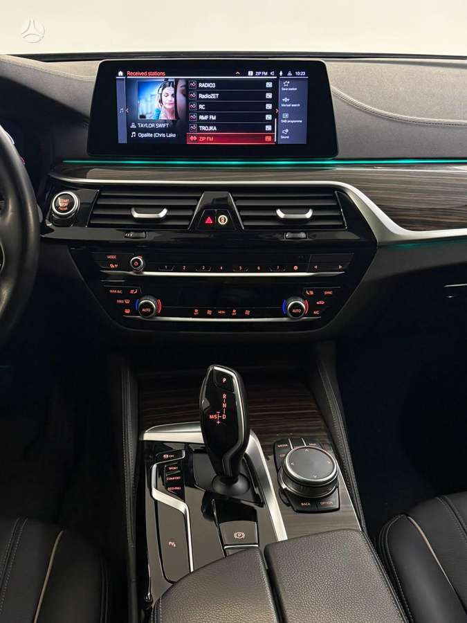 BMW 520, 2.0 l., Седан