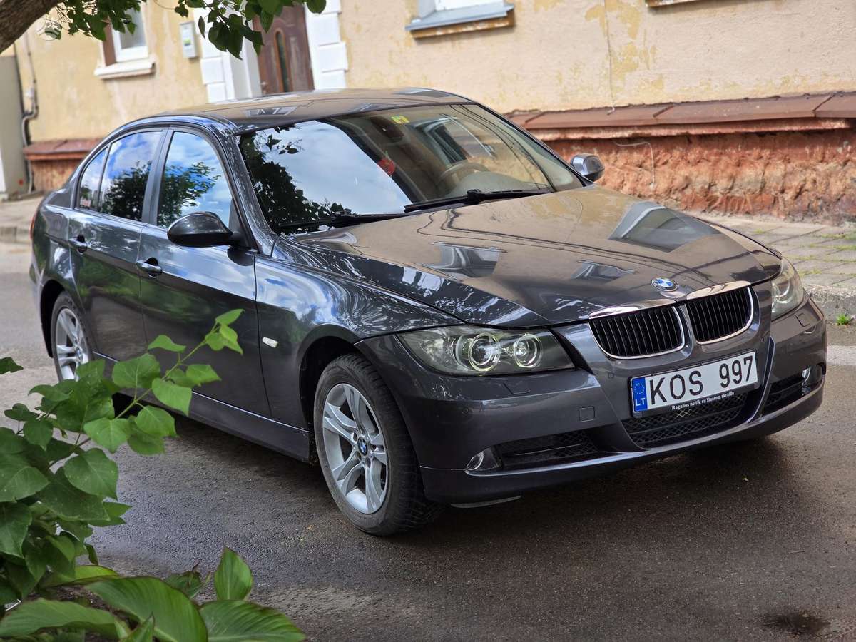 BMW 320, 2.0 l., Седан