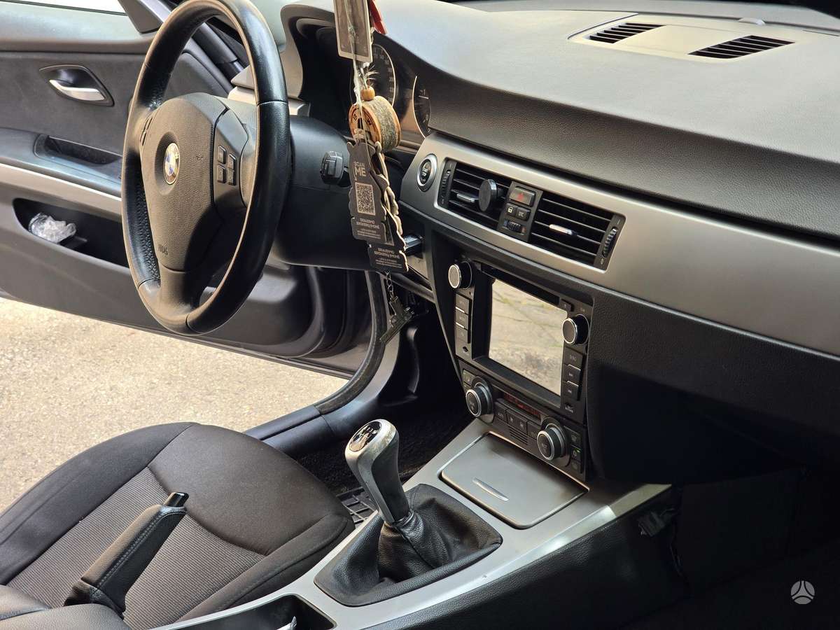 BMW 320, 2.0 l., Седан