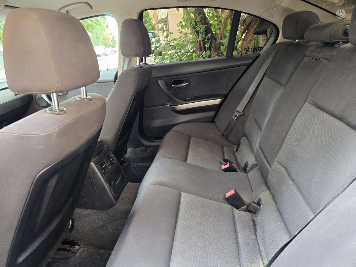 BMW 320, 2.0 l., Седан
