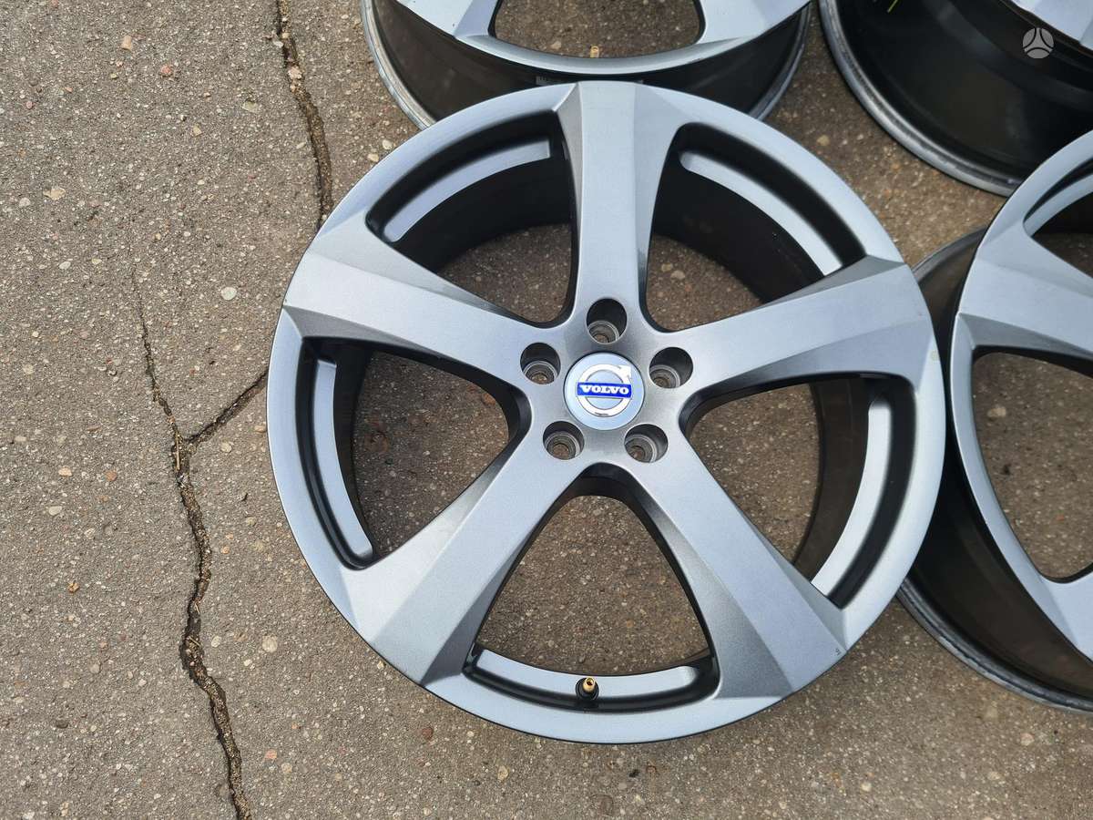 Volvo S60 / XC70 / XC90, light alloy, R19
