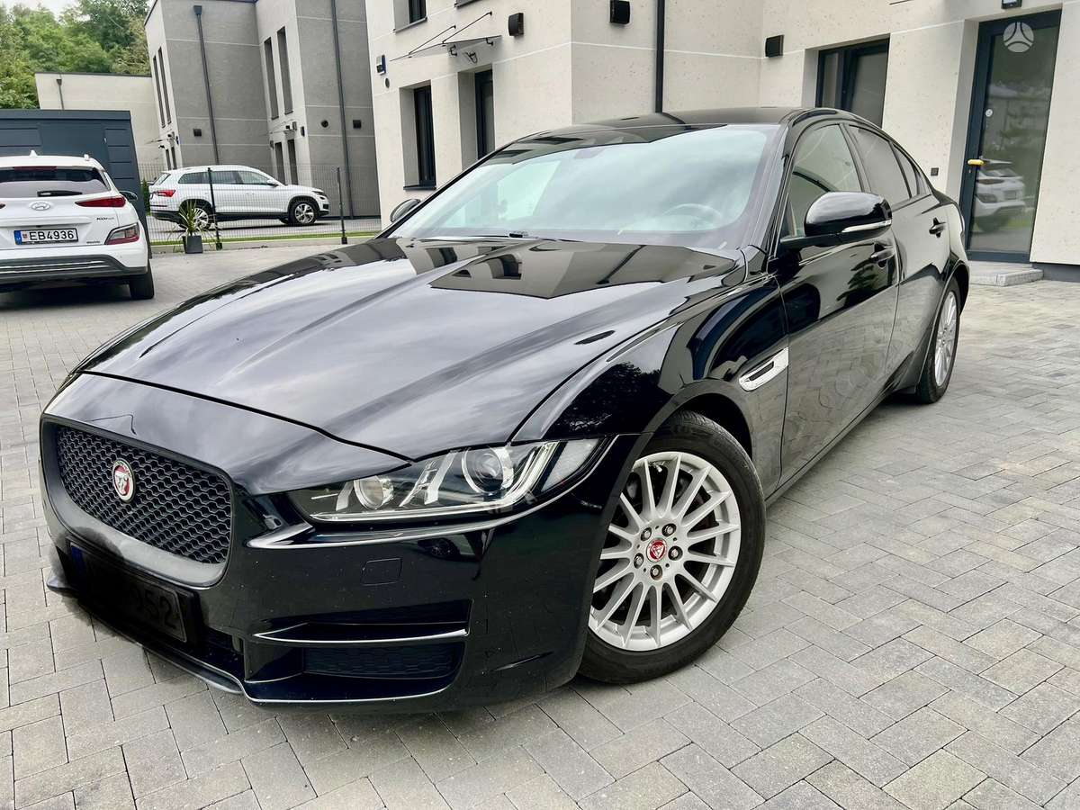 Jaguar XE, 2.0 l., Седан