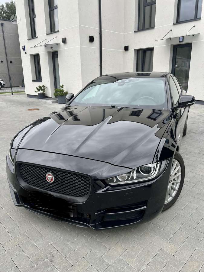 Jaguar XE, 2.0 l., Седан