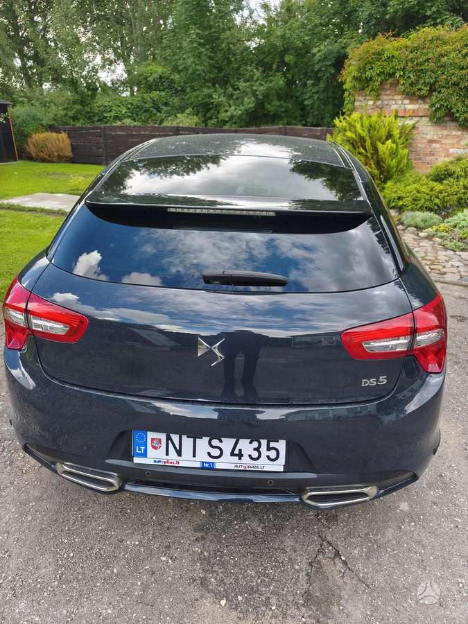 Citroen DS5, 1.6 l., hatchback