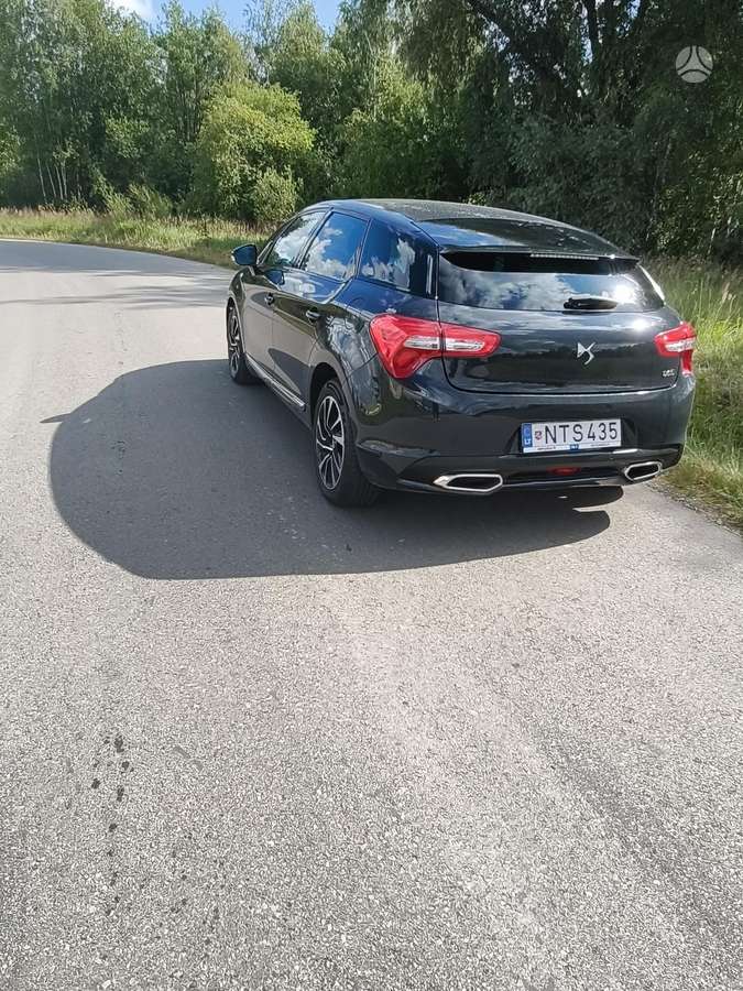 Citroen DS5, 1.6 l., hatchback