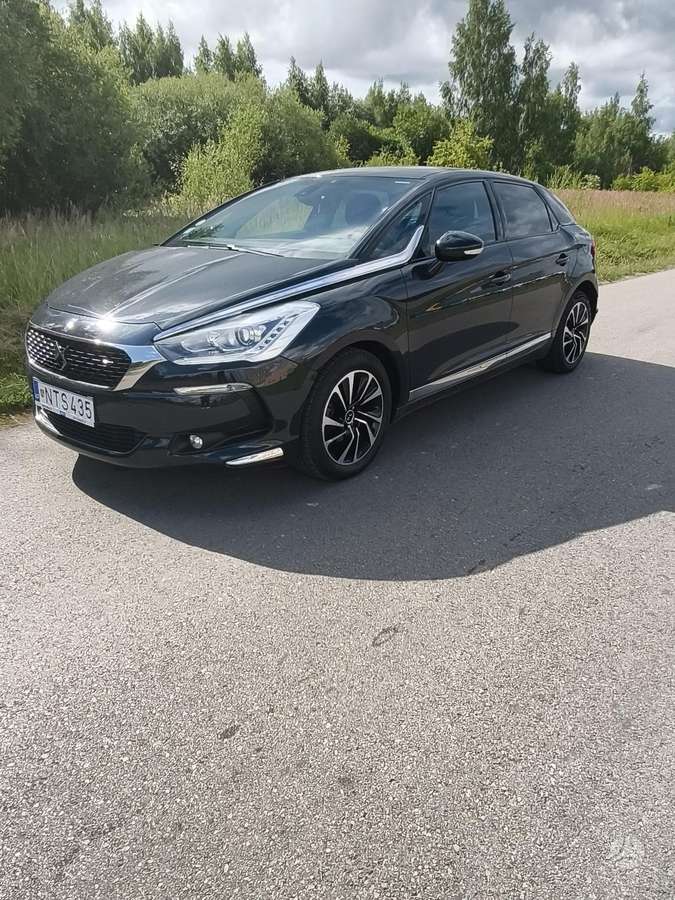 Citroen DS5, 1.6 l., hatchback
