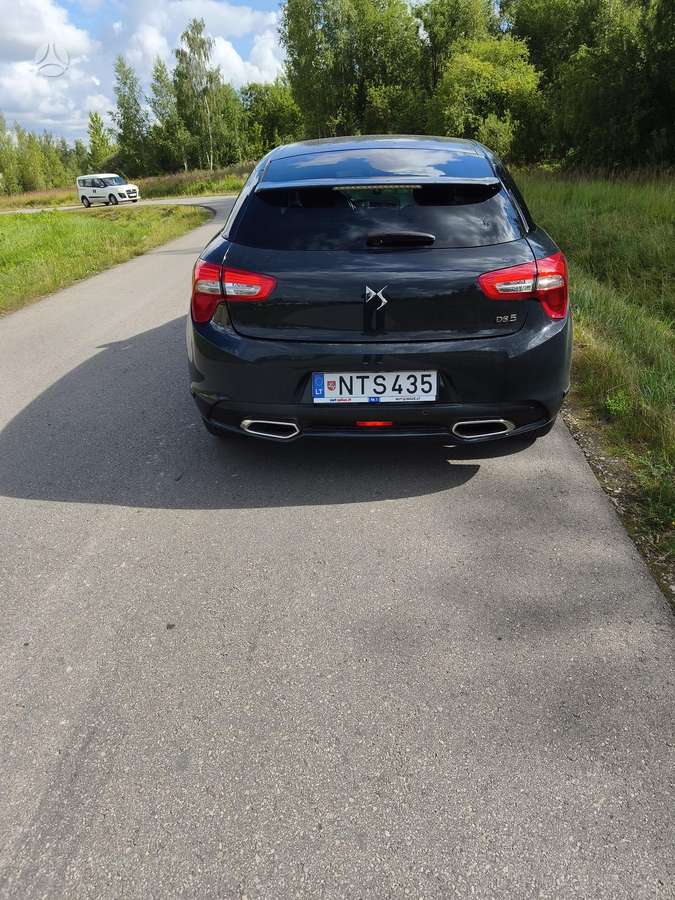 Citroen DS5, 1.6 l., hatchback