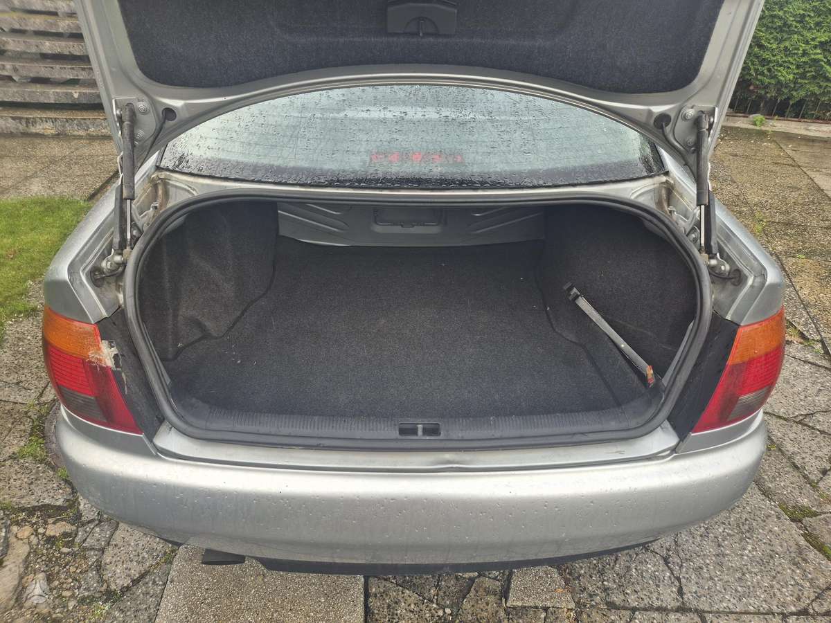 Audi A4, 1.6 l., Седан