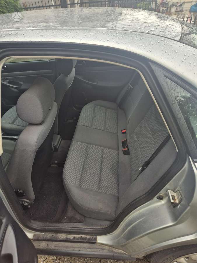 Audi A4, 1.6 l., Седан
