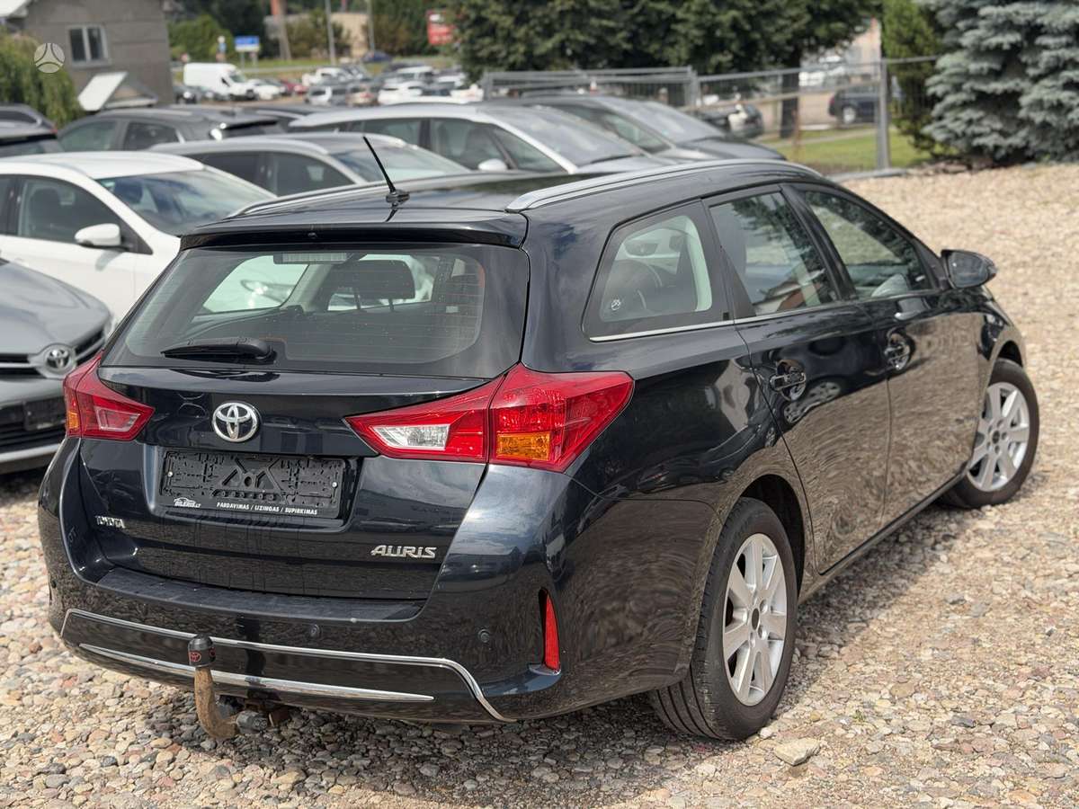 Toyota Auris, 2.0 l., Универсал