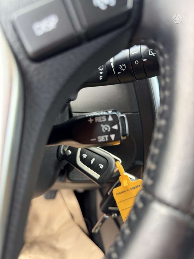 Toyota Auris, 2.0 l., Универсал