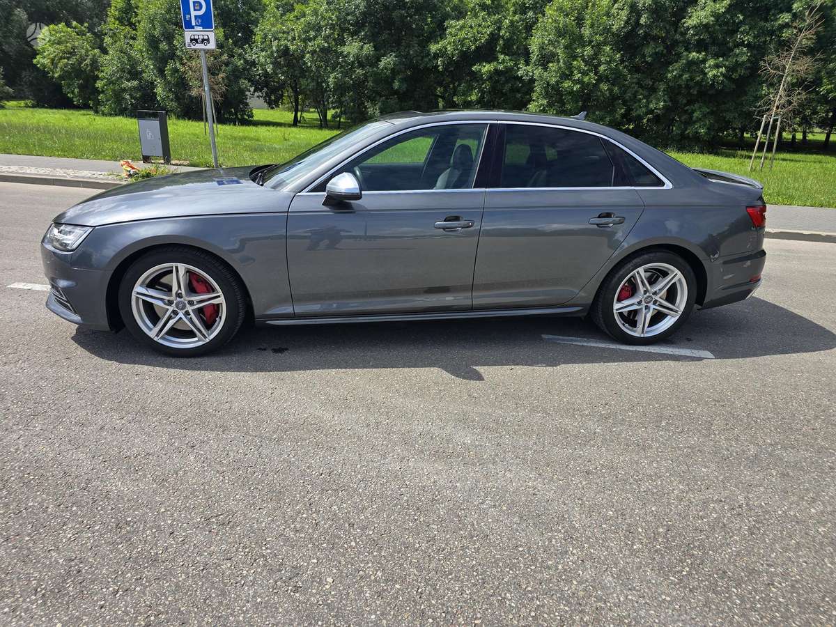 Audi S4, 3.0 l., Седан