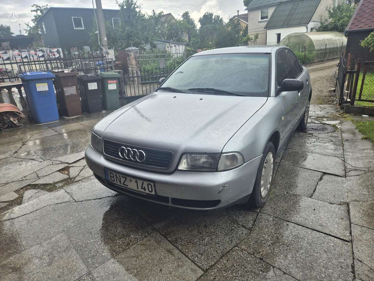 Audi A4, 1.6 l., Седан