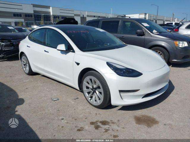 Tesla Model 3, saloon / sedan