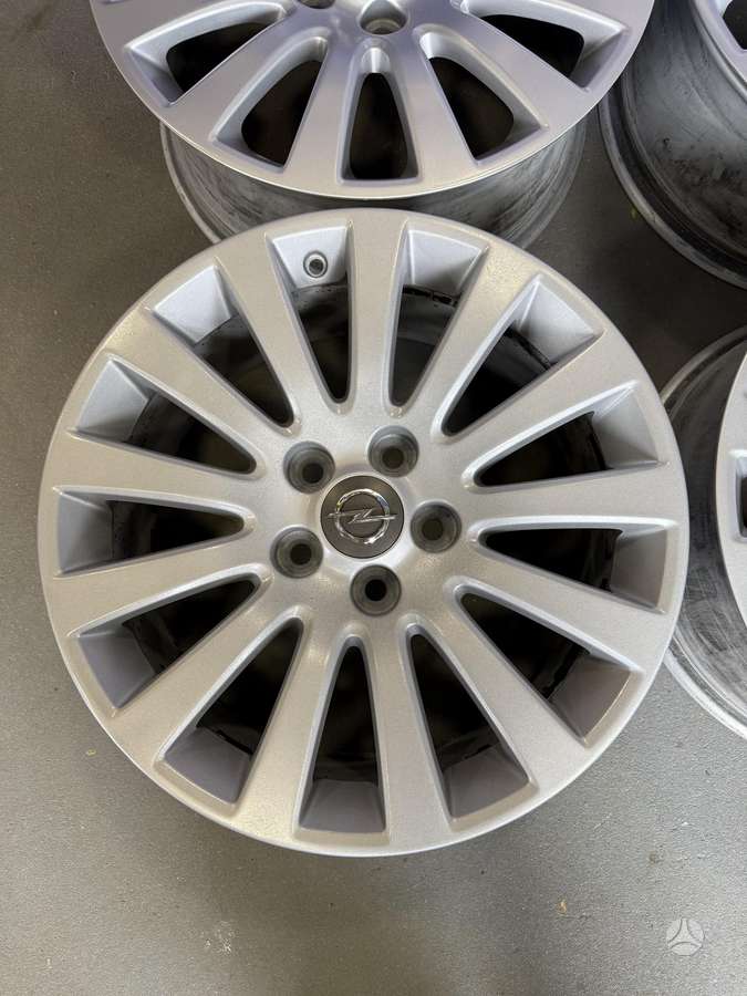 Opel, vieglmetāla, R18
