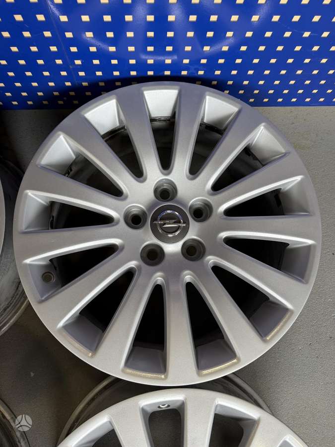 Opel, vieglmetāla, R18