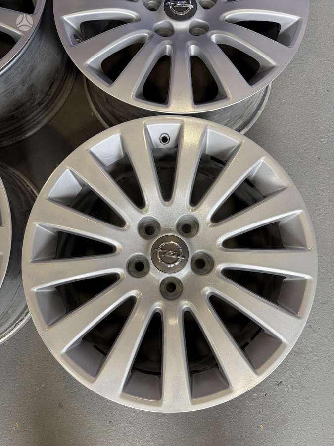 Opel, vieglmetāla, R18