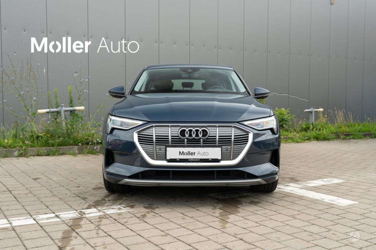 Audi e-tron Sportback, off-road / crossover