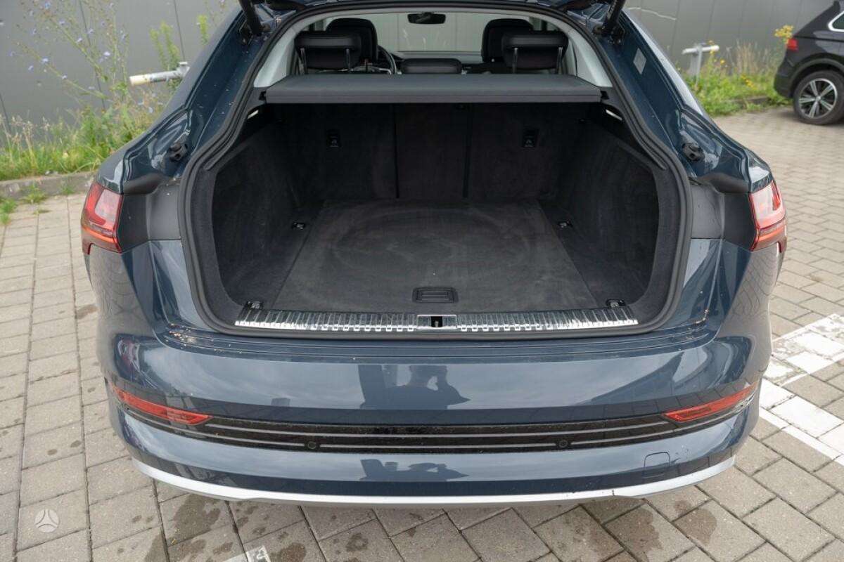Audi e-tron Sportback, Внедорожник / Кроссовер