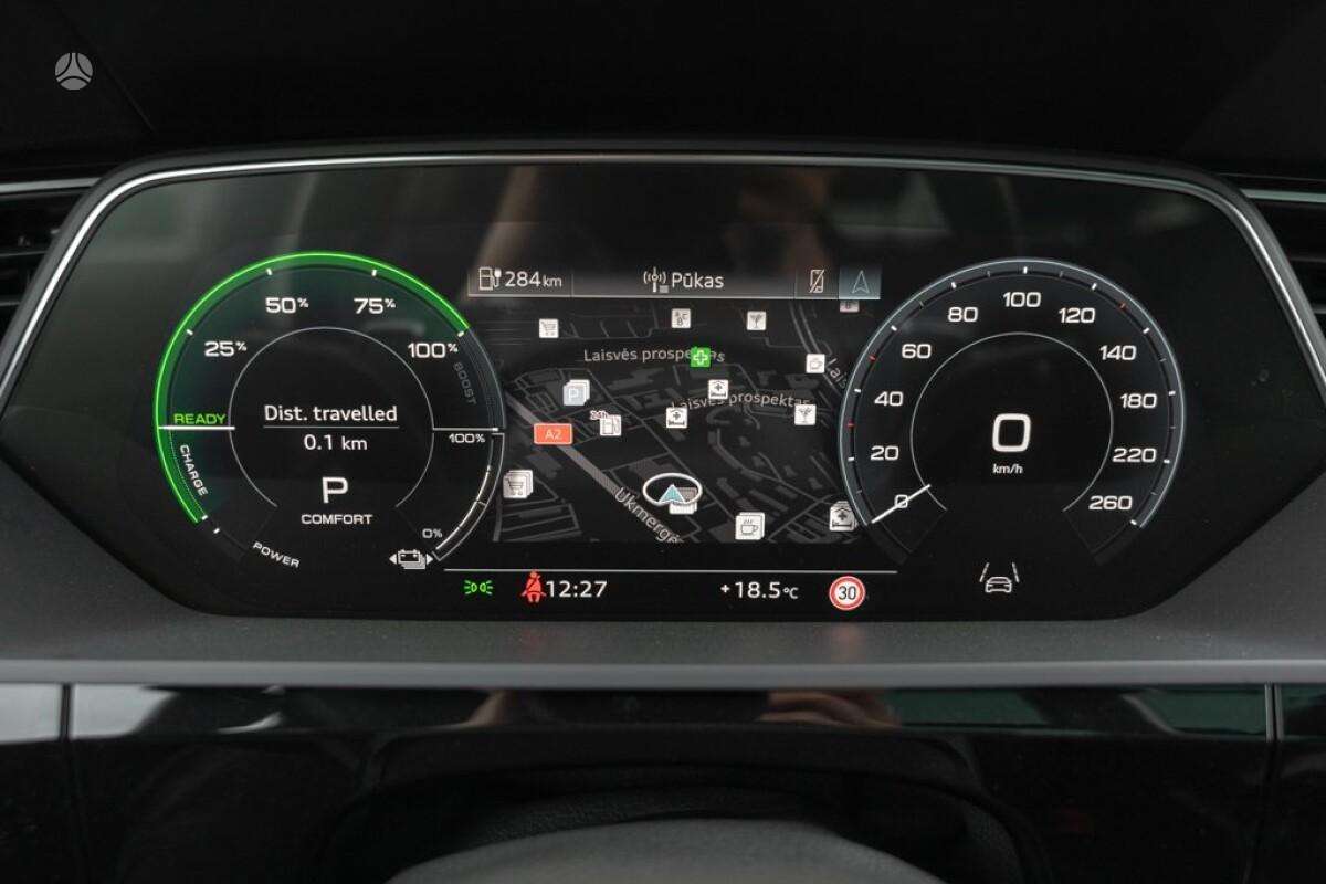 Audi e-tron Sportback, Внедорожник / Кроссовер
